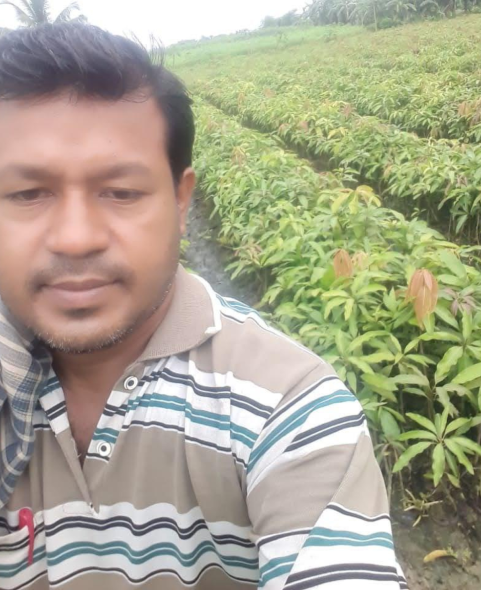 Untitled (12 x 12 in) (32)